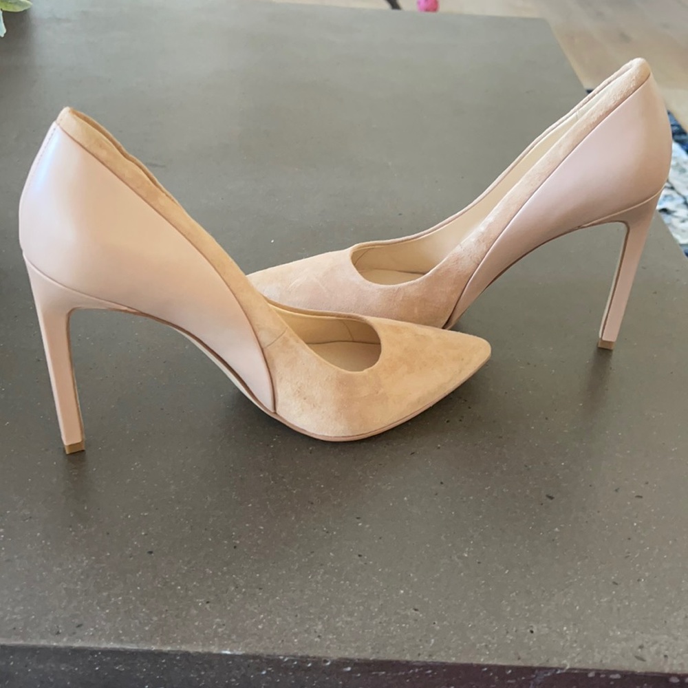Nine West size 8.5 tan suede and leather heels